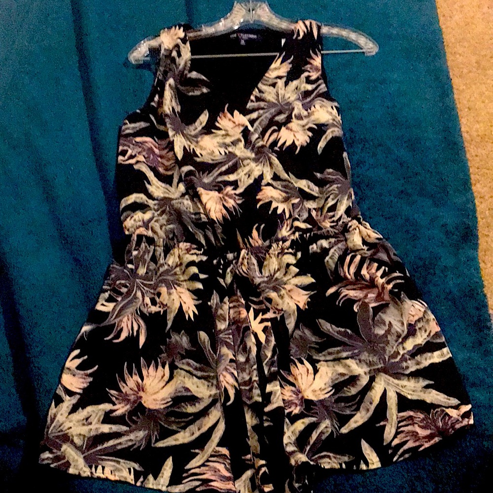 Floral Print Romper Size Medium